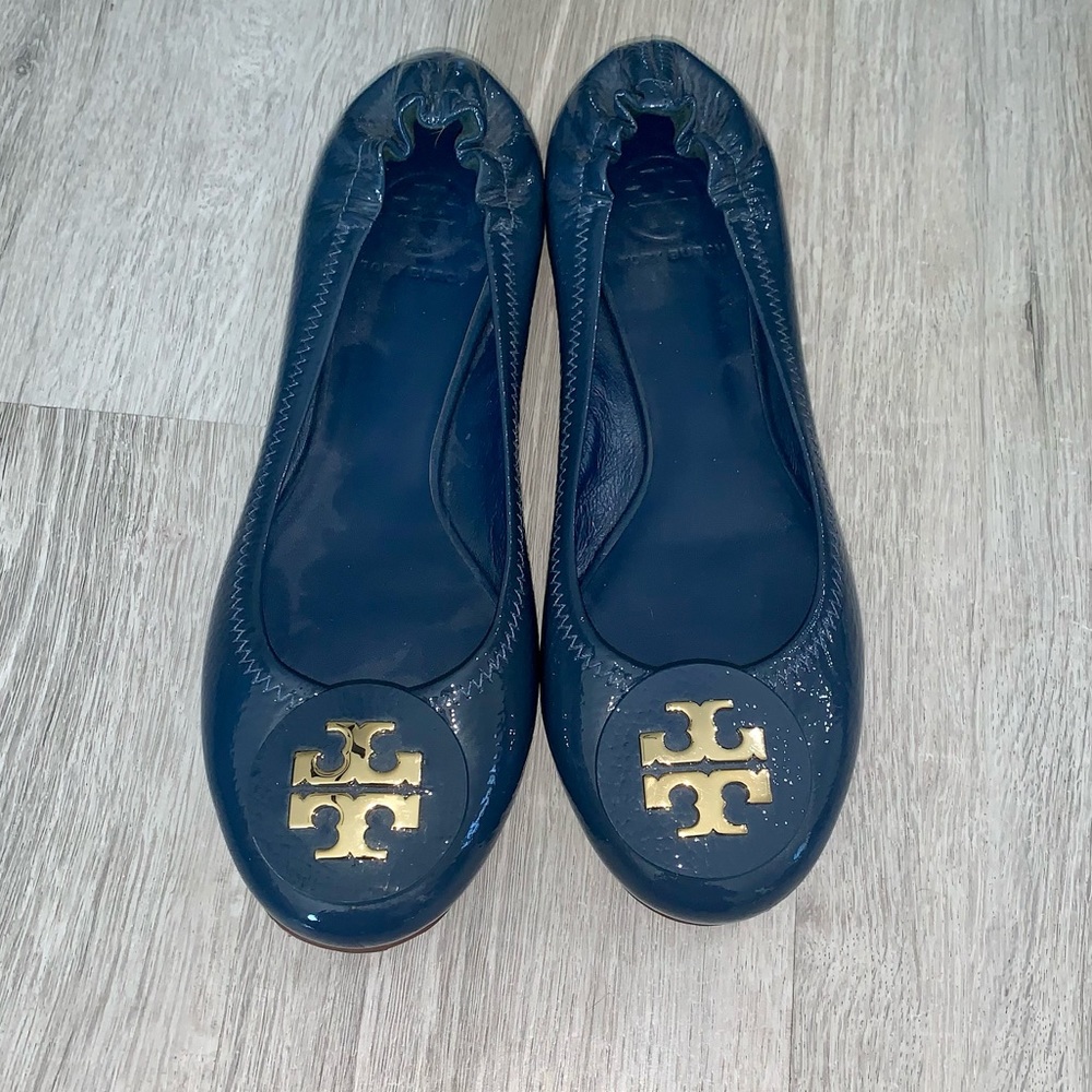 Tory Burch Ballet Flat Shoes Logo